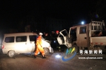 互助县五峰镇两车迎面相撞致1人被困 消防官兵成功解救 - 青海热线