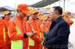韩建华副省长看望慰问春运期间坚守在岗位的一线干部职工 - 交通运输厅