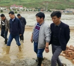 玛沁县拉加镇黄河水位涨至42米 当地快速反应确保人民群众生命财产安全 - Qhnews.Com