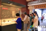 西宁市举办民间收藏品展览 - Qhnews.Com