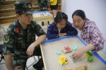 心理沙盘构建和谐亲子关系
——武警青海总队组织亲子沙盘游戏体验活动 - Qhnews.Com