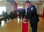 新疆青海司法干警共同为玉树灾区捐款 - Qhnews.Com